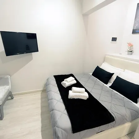 Easy Holidays - Leopardi Appartement
