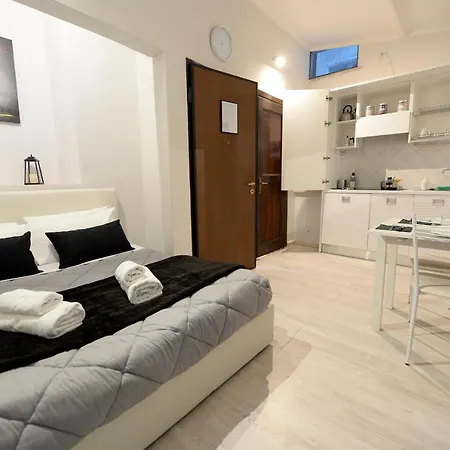Easy Holidays - Leopardi Rome