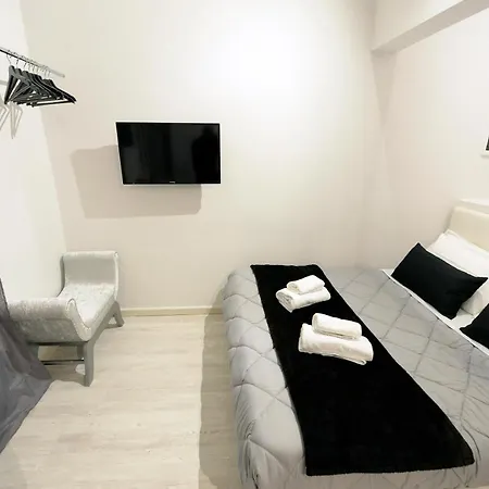 Easy Holidays - Leopardi *