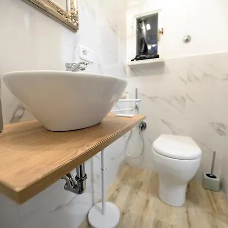 Easy Holidays - Leopardi Appartement *