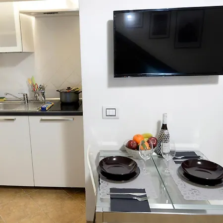 Easy Holidays - Leopardi * Rome