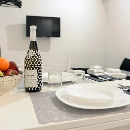 Easy Holidays - Leopardi Appartement *