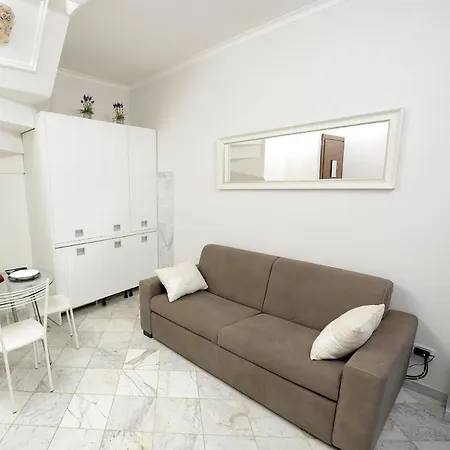 Easy Holidays - Leopardi * Рим